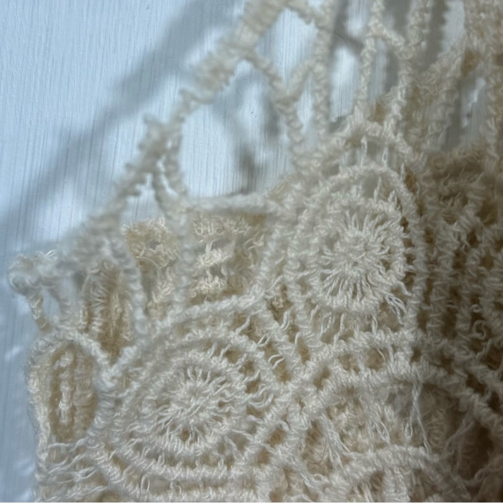 Chico's Beige Lace Crochet Vest ( Chico’s Chart Size 3 ) - Picture 4 of 9